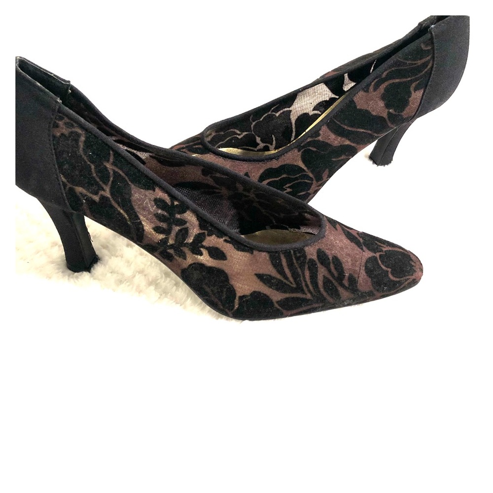 J Renee velvet appliqué black heels